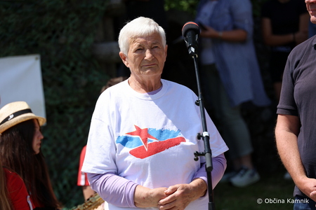 23-Spominska slovesnost na Menini planini (9)
